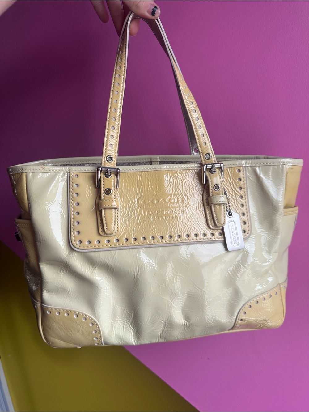 Coach Hamptons Gallery Tote in Butter Yellow with Side Turnlock Pockets